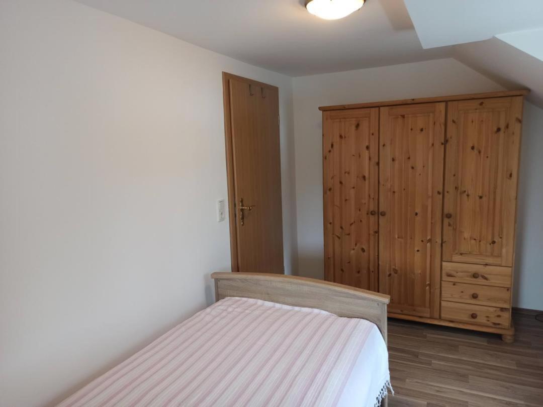 Neu Ferienwohnung Biesfeld-Altes Backhaus Kurten Luaran gambar